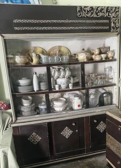 show case and dressing table