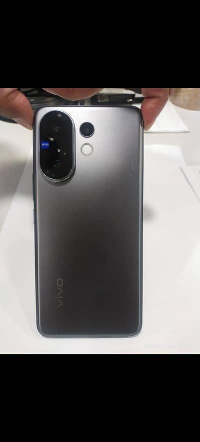 Vivo V60 5g 12/512