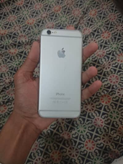 I AM SELLING IPHONE 6