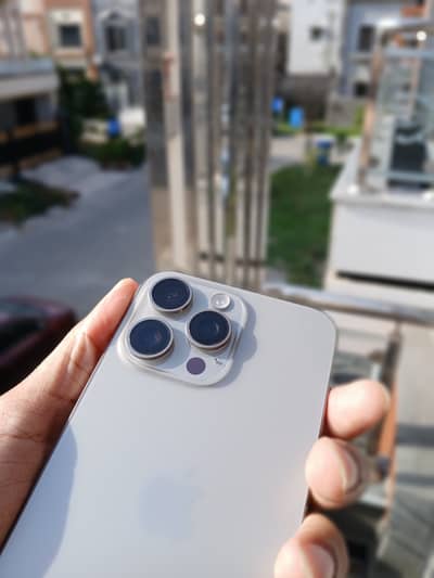 Iphone 15 pro max | 1TB | Factory unlock | Natural titanium