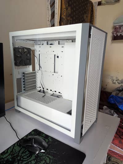 Corsair 5000D Airflow Case (White – Excellent Condition)