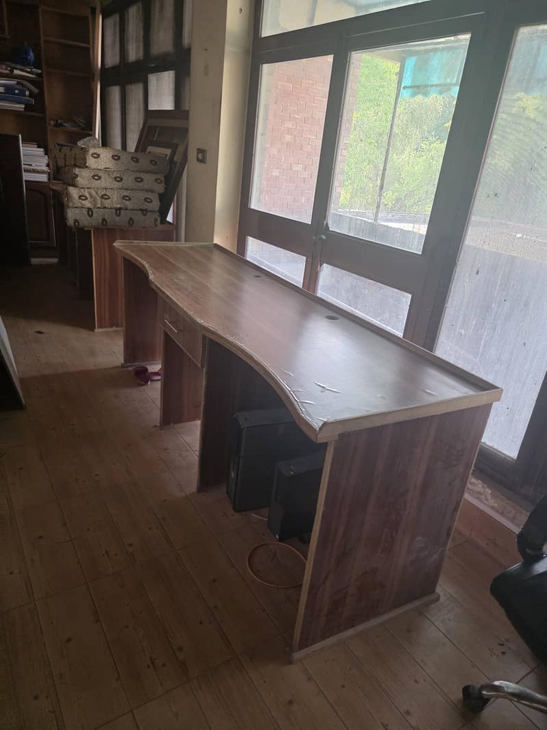 Office Workstations 0