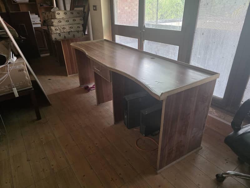 Office Workstations 1