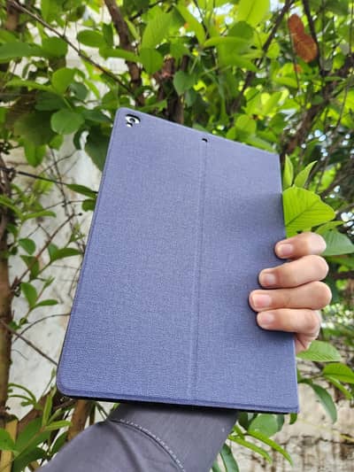 Apple iPad 6th Generation – Excellent Condition – SIM Supported