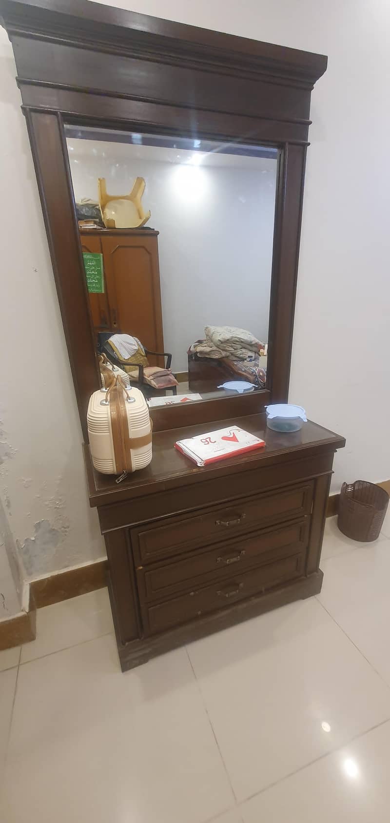 dressing table 2
