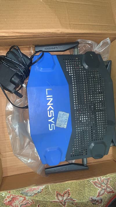 Linksys WRT1900AC Dual-Band Wi-Fi Wireless Router (Used)