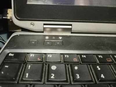 Dell E6530 | i5-3rd gen | 12GB Ram | 128 SSD | window 10 |