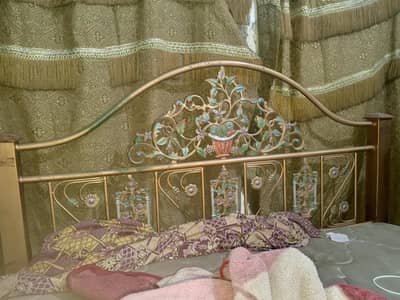 Lohay ka mazboot Double BED