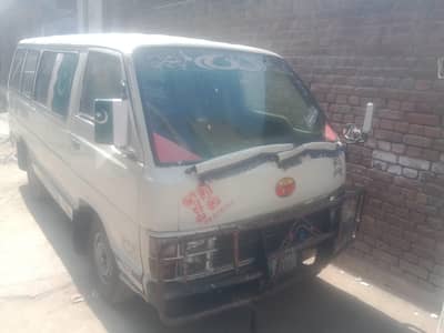 toyota Hiace   034l7438l77