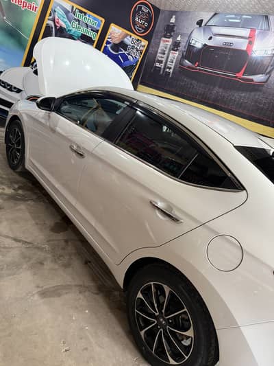 Hyundai Elantra 2022