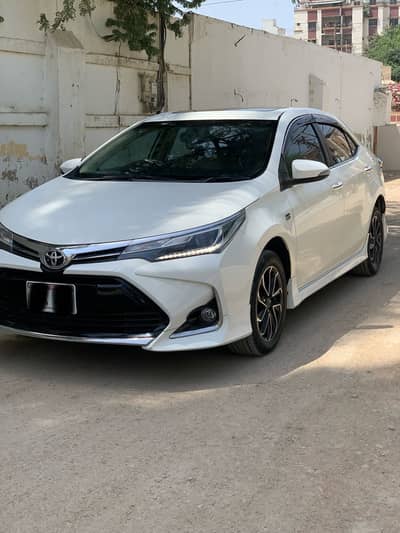 Toyota Corolla grande 1.8 full option