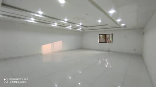 15000 Sq Ft Commercial Halls / Floors For Office Multi-National Banks Etc