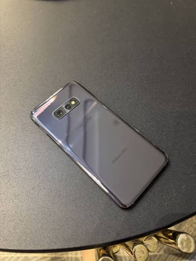 Samsung S10e