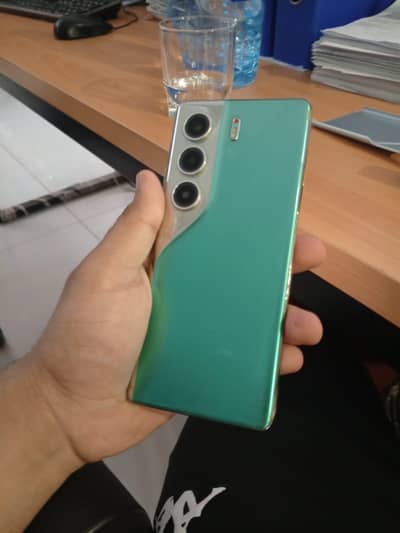 tecno Camon 40 pro
