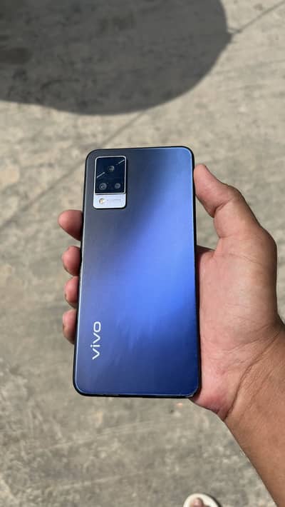 Vivo v21