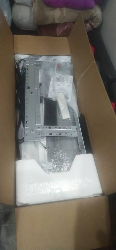 brand new AC TCL T5 new technology