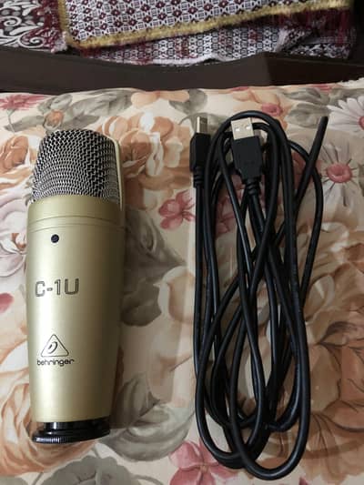 mic with USB porrt