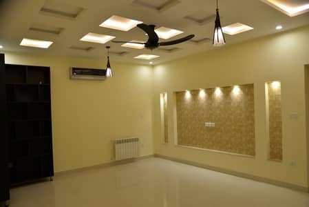 1 Kanal Furnished House Up Fo Sale