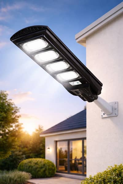 Solar Pole Light / Solar Street Light for Outdoor / 12 Hour Backup