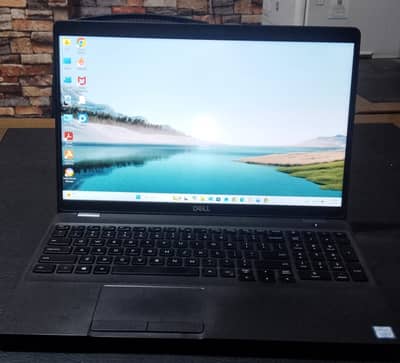 Core i5 8th Generation Latitude 5500  8 GB RAM Storage 238 GB Touch P