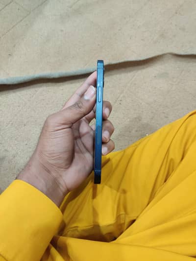 iphone 12jv water pack 84 battery helth 64gb