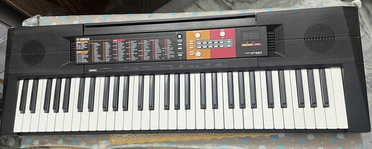 YAMAHA PSR-F51 Digital Keyboard piano