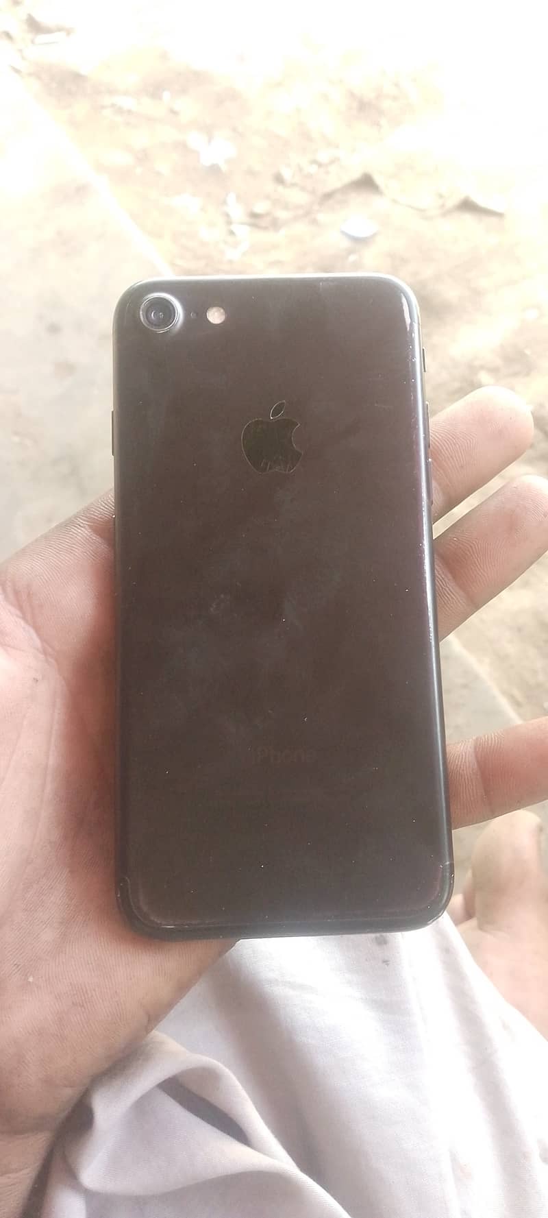 Apple iPhone 7 0