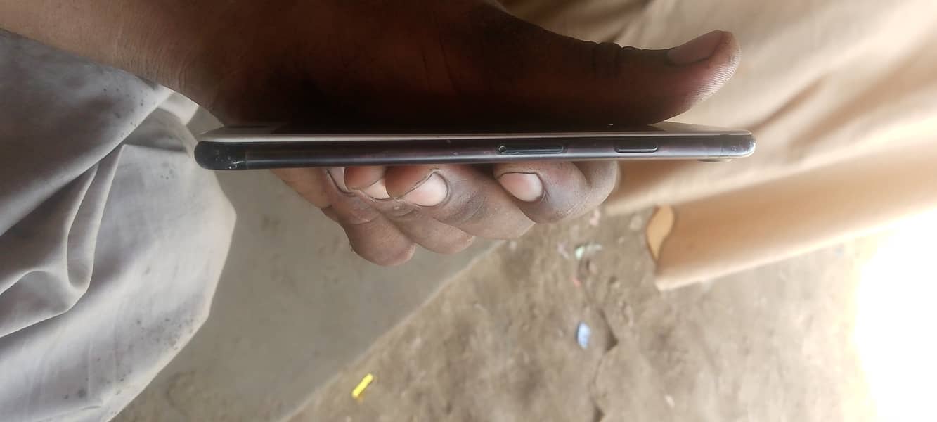 Apple iPhone 7 2
