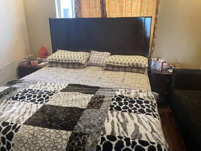 Bed set and sides tables