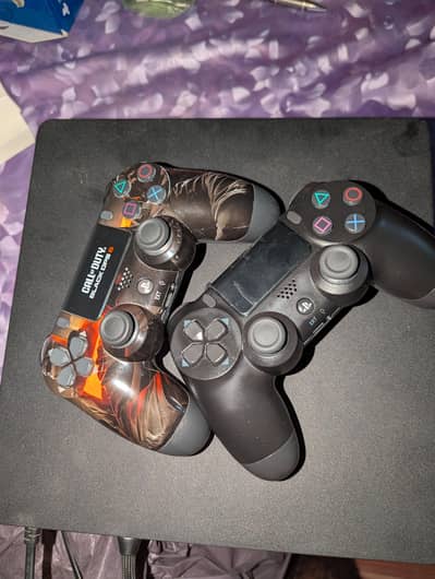 PS4 slim 1TB Jailbreak 9.00 slightly used Sealed pack with box