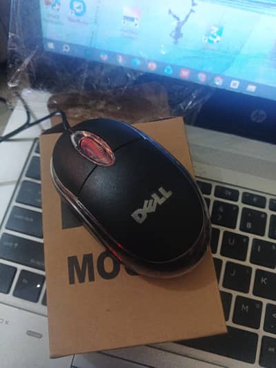 Dell Mouse with box just open 5 minutes ago