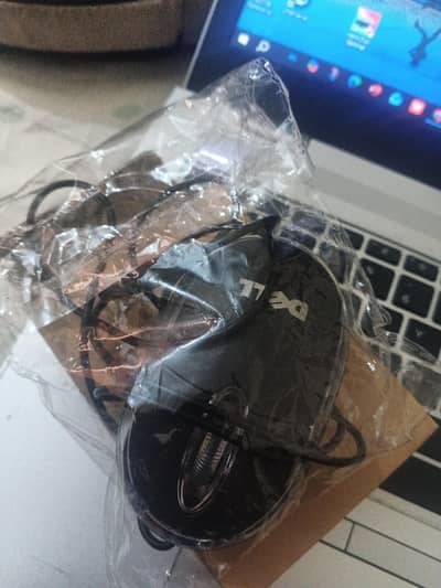 Dell Mouse with box just open 5 minutes ago
