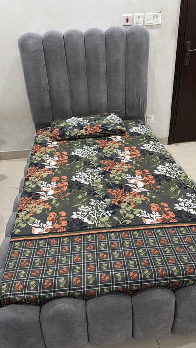 Single bed for sale