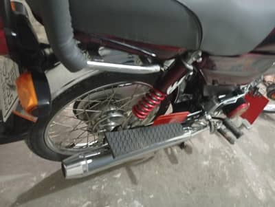 1500 kilometer Chala hai