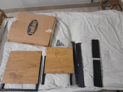 2 tier side table (Brand new from Habitt)