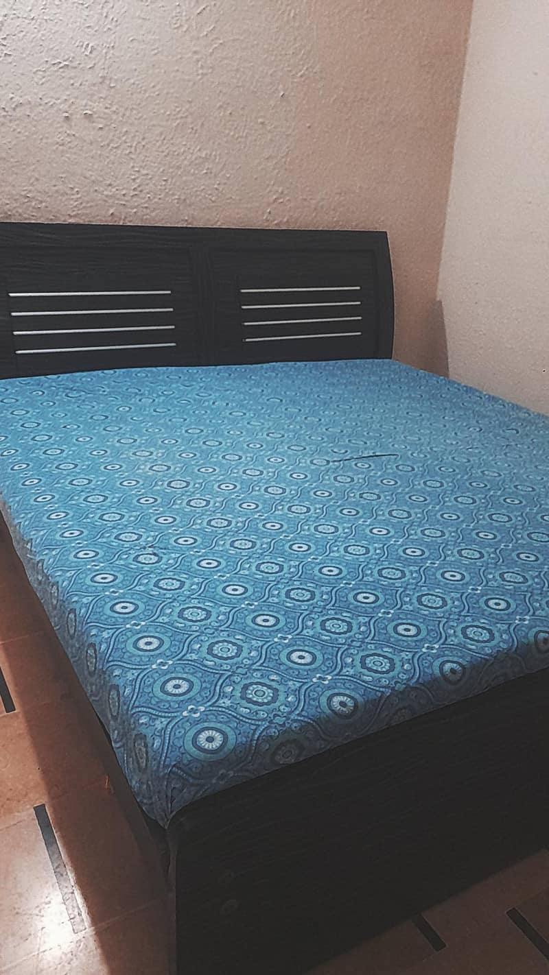 King size bed. . 0