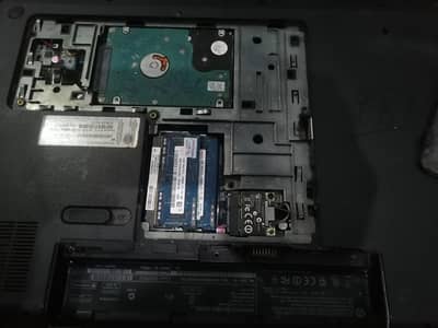 Hp Pavilion g7 series Parts available LCD 16.5 inchs 320 Hard 2 gb Ram