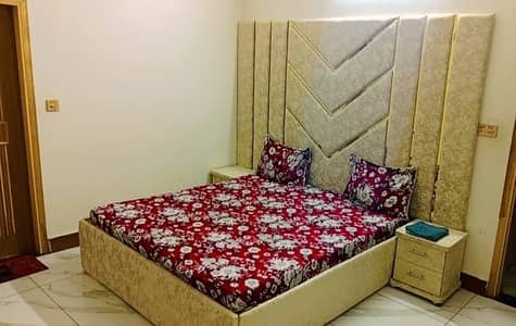 Couple Room Per Day/Short Time Guest House Flats Hotel Rooms for Rent