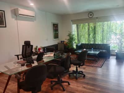 Fully Furnished Office MM Alam For Rent