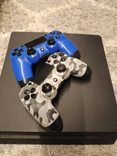 PS4 SLIM EDITION | 500 GB | 2 CONTROLLER