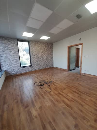 Gulberg Commercial Paid With LDA Latter Best For Commercial Activity