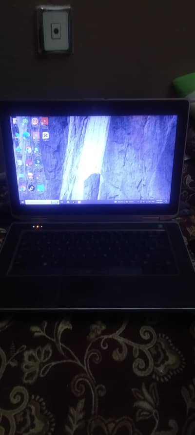 Windows 10 pro laptop