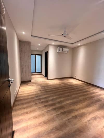 Gulberg Apartment For Rent