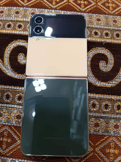 Samsung Z Flip 4  12 gb 512gb