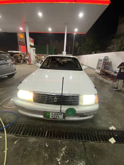 toyota crown royal saloon