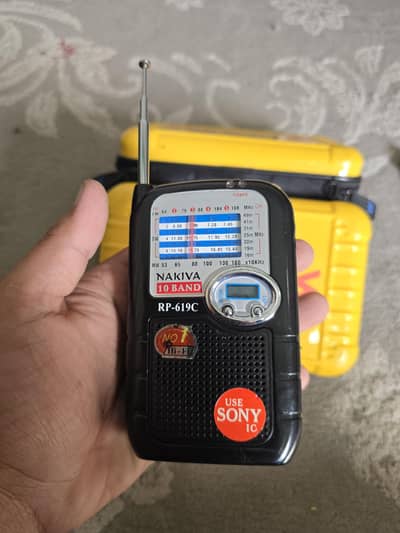 Nakiva RP-619C 10-band Radio