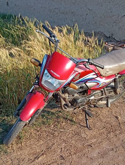 honda prider 100cc 16/17 model