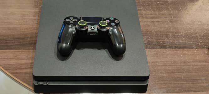 Playstation 4, Slim