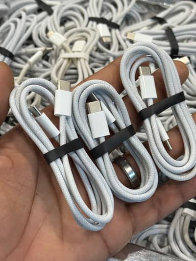 iphone 17 pro max c to c cable  % original box pulled Apple stock