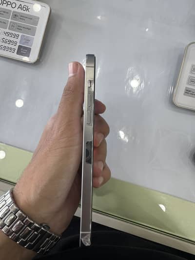 iPhone 14 Pro Max JV